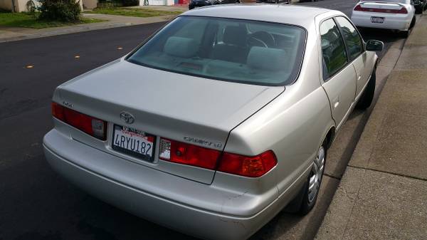 2001 Toyota Camry LE with Low Mileage